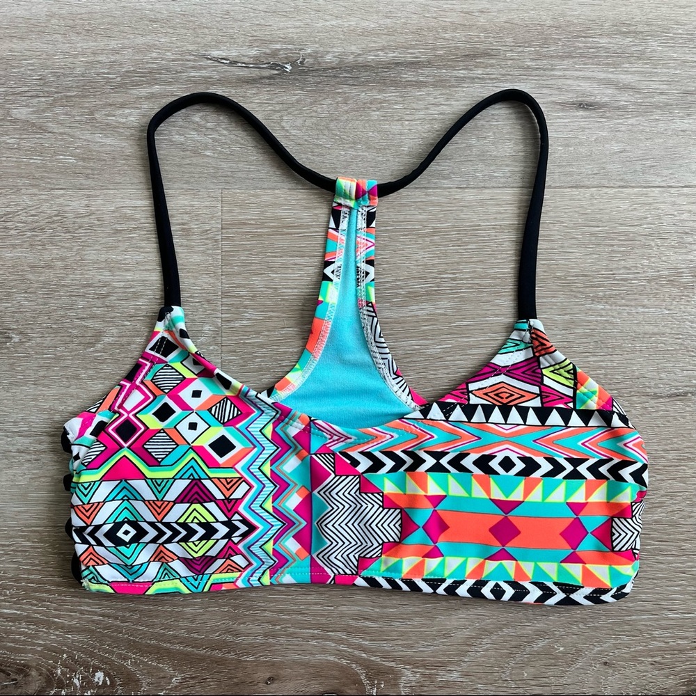 Xhilaration Geometric Scoop Neck Bikini Top